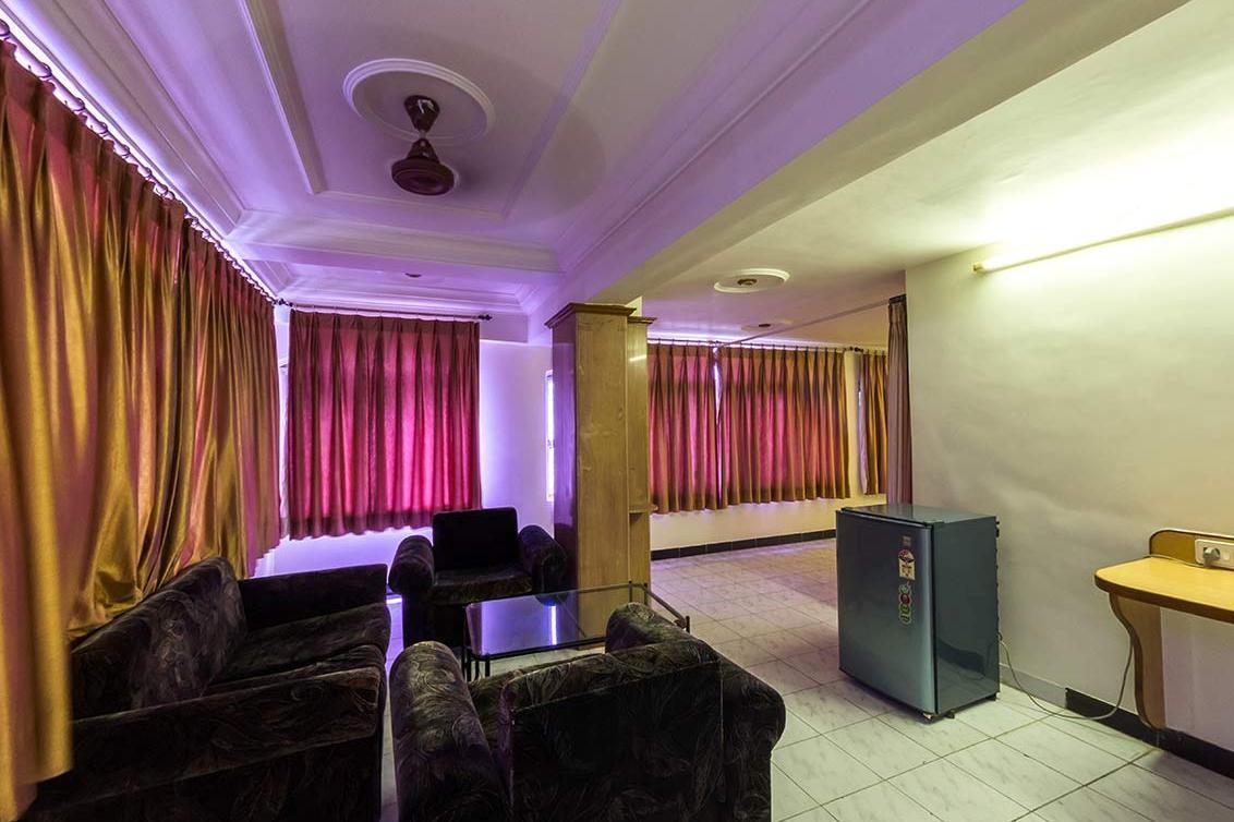 Hotel Kirti Jamnagar Exterior photo